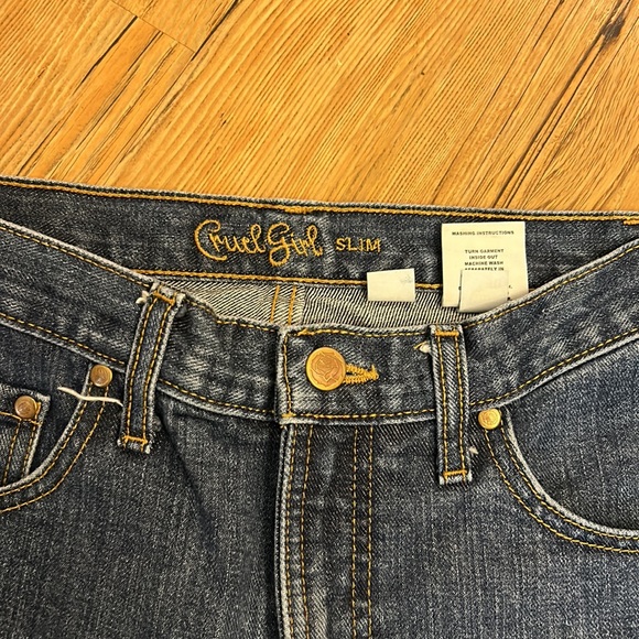 Cruel Girl Slim Jeans Size 5 Long Cuts on Sides - Picture 2 of 6